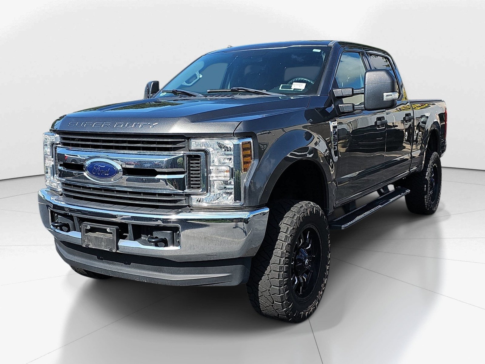 Used 2019 Ford F250 XLT w/ Snow Plow Prep Package AWD/4WD image 7