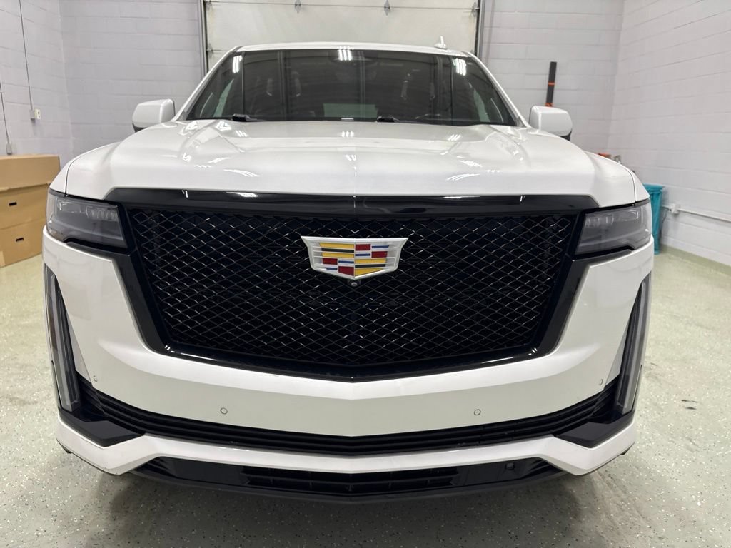 Used 2021 Cadillac Escalade Sport Platinum w/ Heavy-Duty Trailer Package AWD/4WD image 9