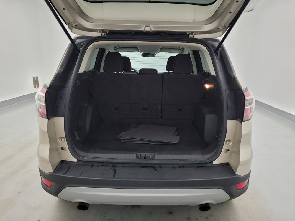 Used 2017 Ford Escape SE w/ SE Cold Weather Package AWD/4WD image 29