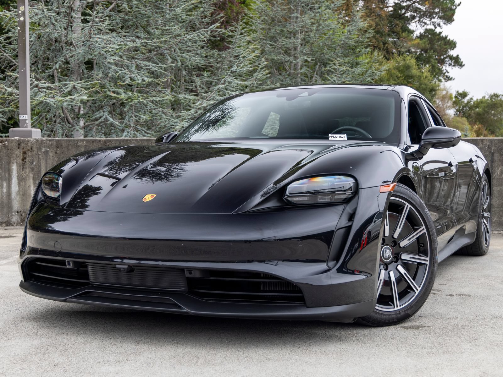 Certified 2023 Porsche Taycan w/ Premium Package RWD image 7