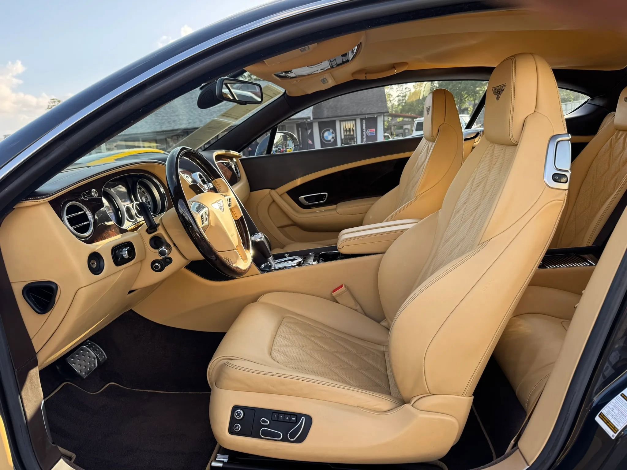Used 2015 Bentley Continental GT AWD/4WD image 19
