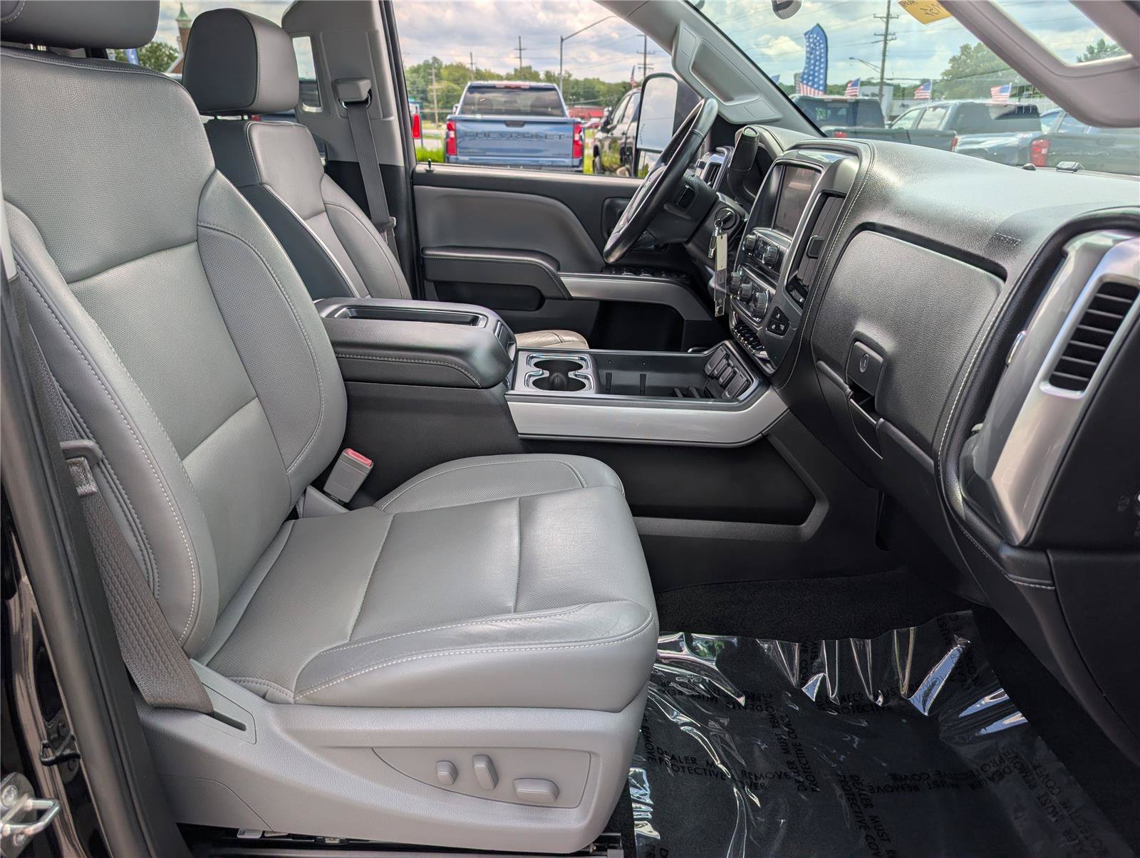 Used 2015 Chevrolet Silverado 3500 LTZ w/ LTZ Plus Package AWD/4WD image 11