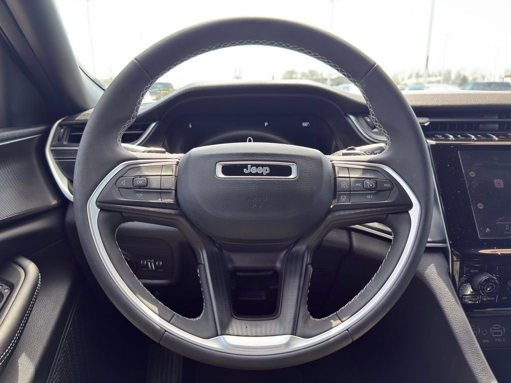 Certified 2025 Jeep Grand Cherokee L Laredo image 15