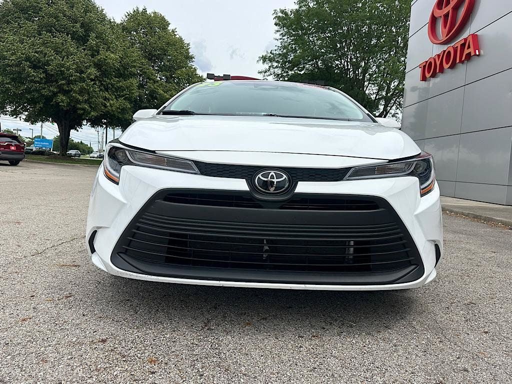 Certified 2023 Toyota Corolla LE w/ Carpet Mat Package (TMS) FWD image 8