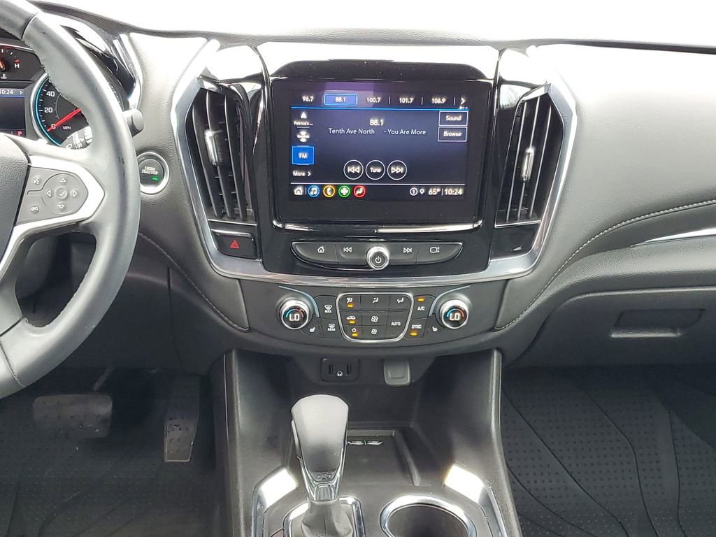 Used 2023 Chevrolet Traverse LT image 26