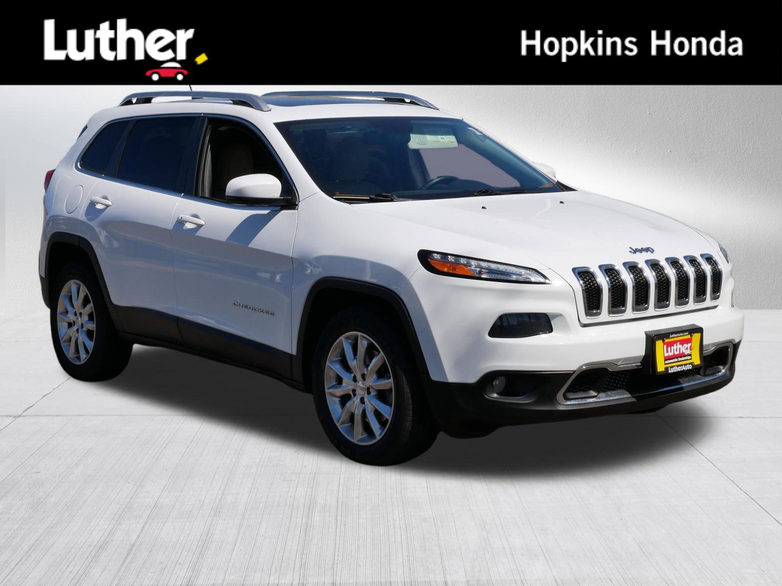 Used 2015 Jeep Cherokee Limited w/ Luxury Group AWD/4WD image 1