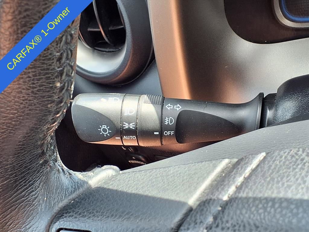 Used 2014 Toyota RAV4 Limited w/ Technology Package image 23
