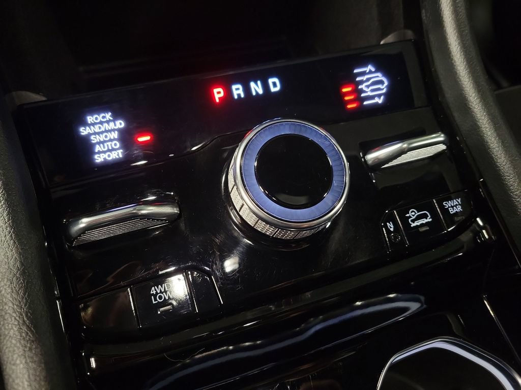 Used 2022 Jeep Grand Cherokee Trailhawk AWD/4WD image 20