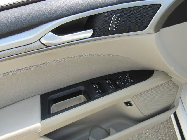 Certified 2019 Ford Fusion SE FWD image 14