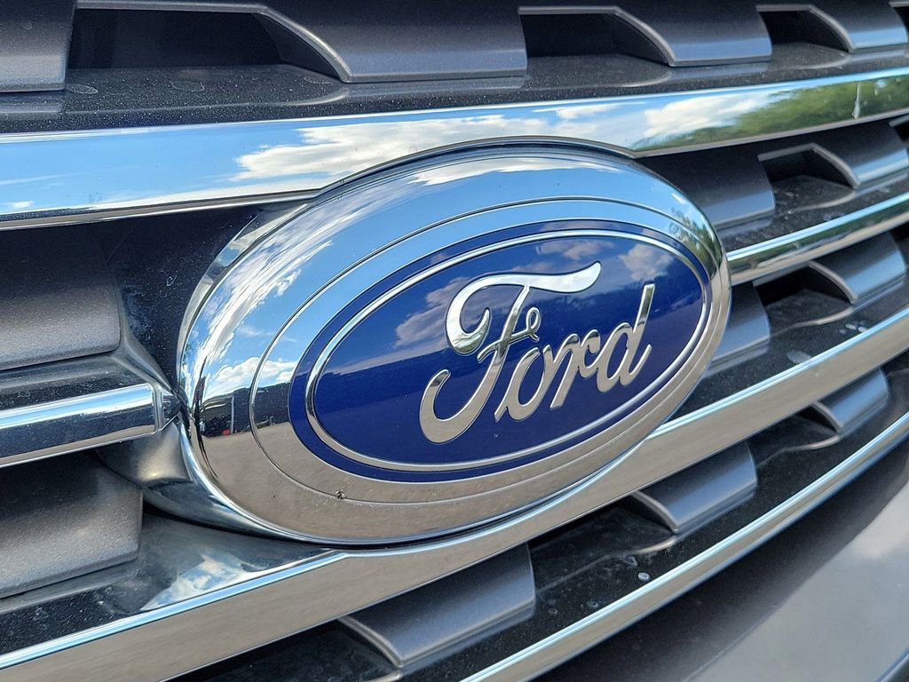 Used 2021 Ford Expedition XLT image 5