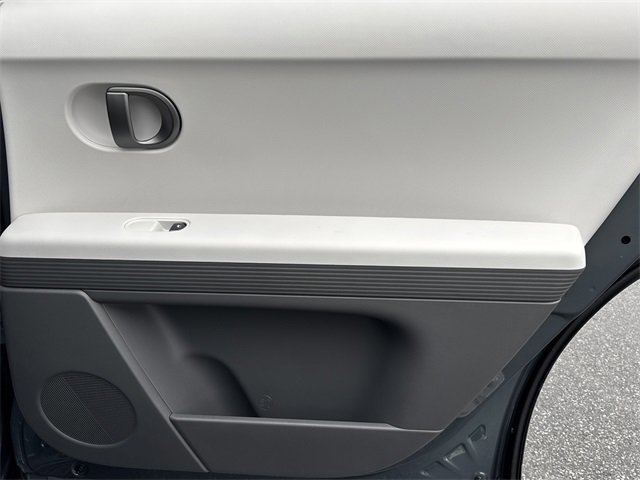 New 2026 Hyundai Ioniq 5 SE image 16