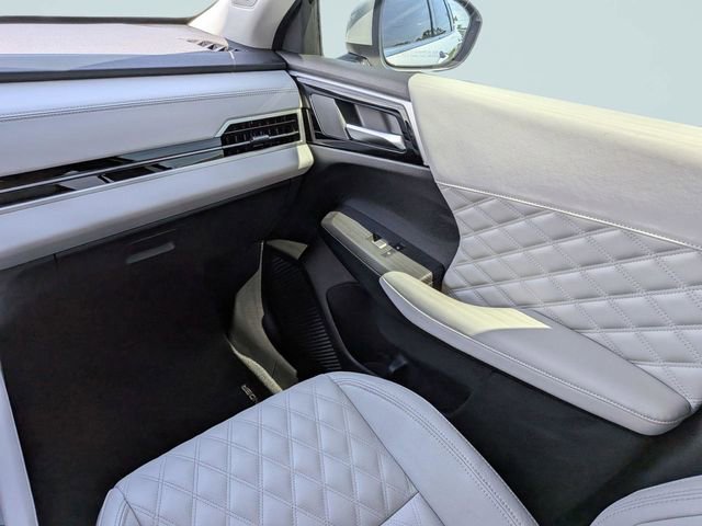 Used 2023 Mitsubishi Outlander SEL FWD image 17
