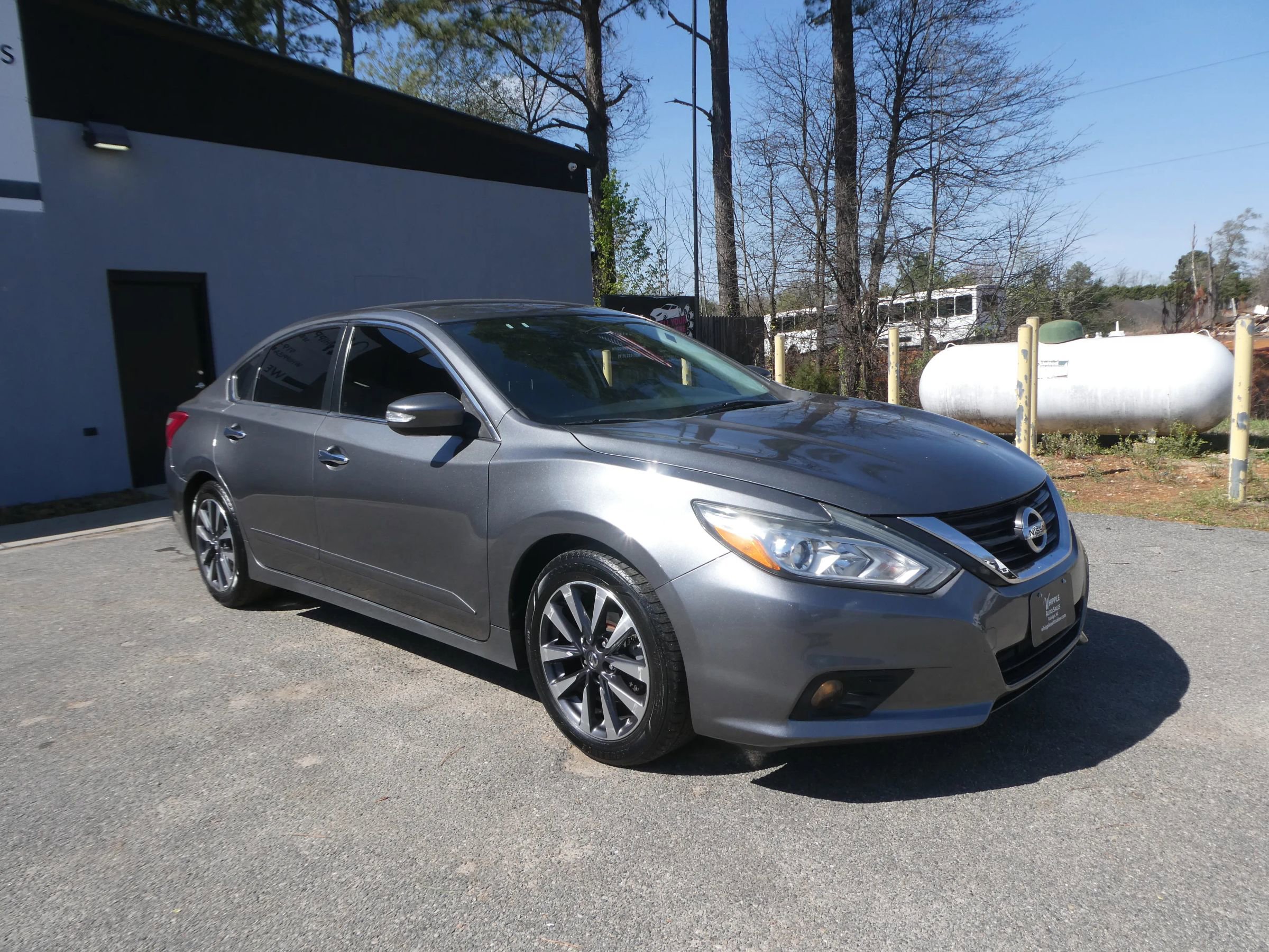 Used 2016 Nissan Altima 2.5 SL FWD image 3