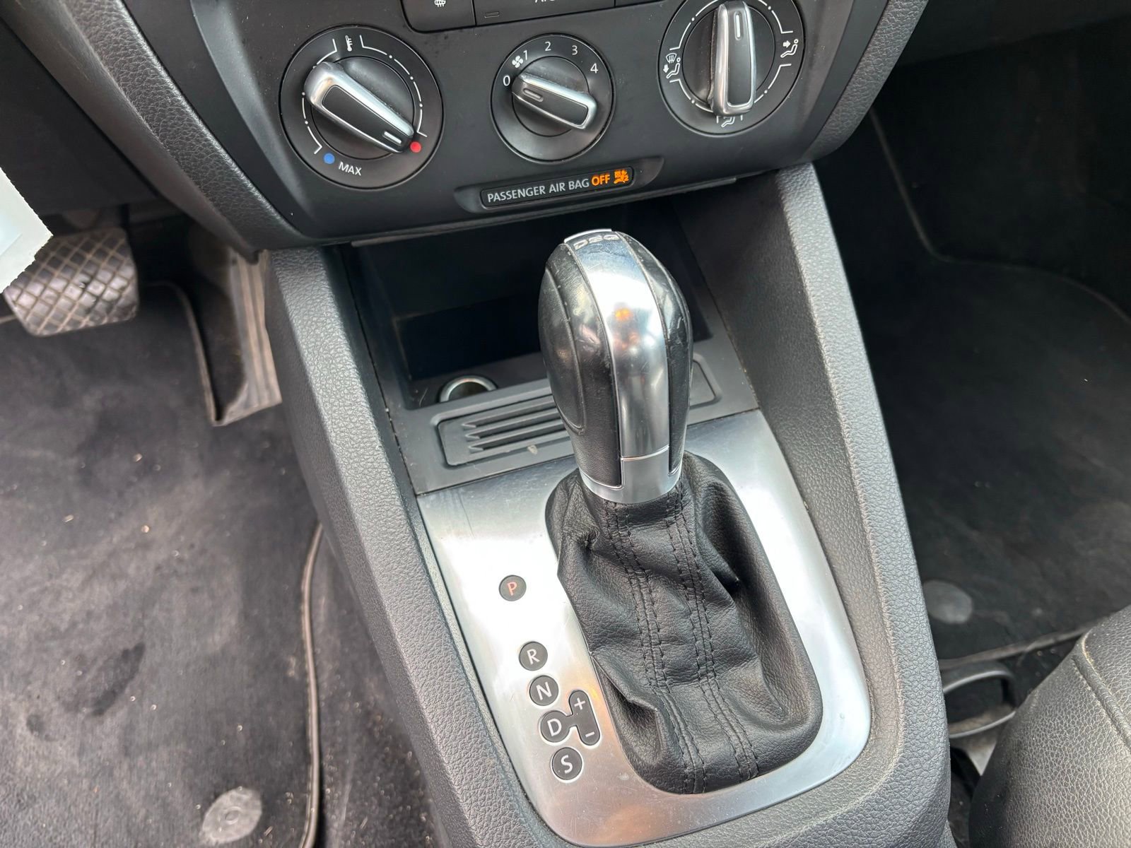 Used 2014 Volkswagen Jetta TDI image 9