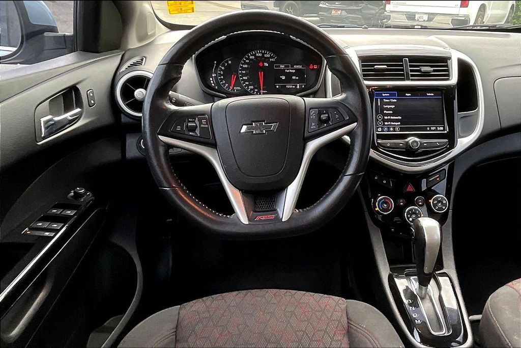 Used 2018 Chevrolet Sonic LT w/ Convenience Package FWD image 6