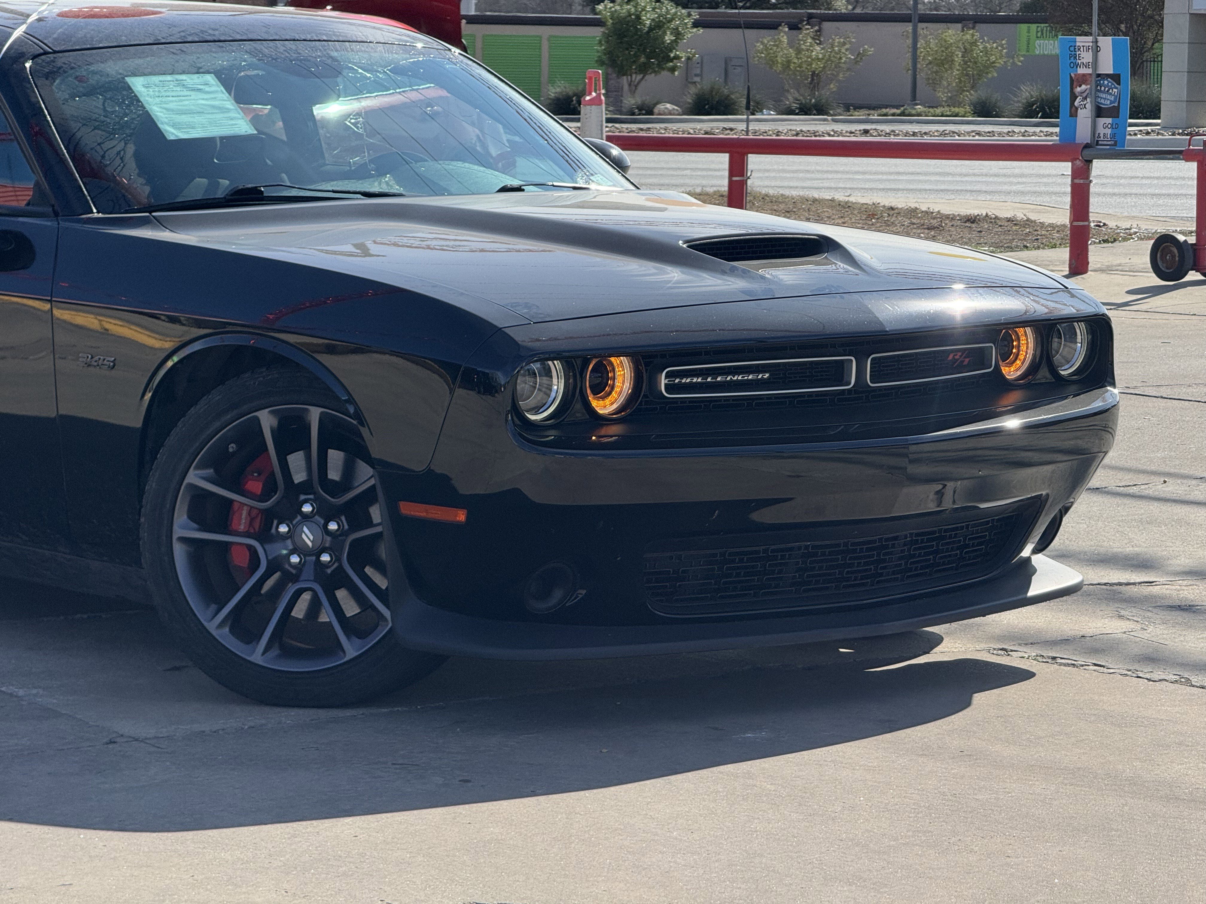 Used 2023 Dodge Challenger R/T w/ Performance Handling Group image 2