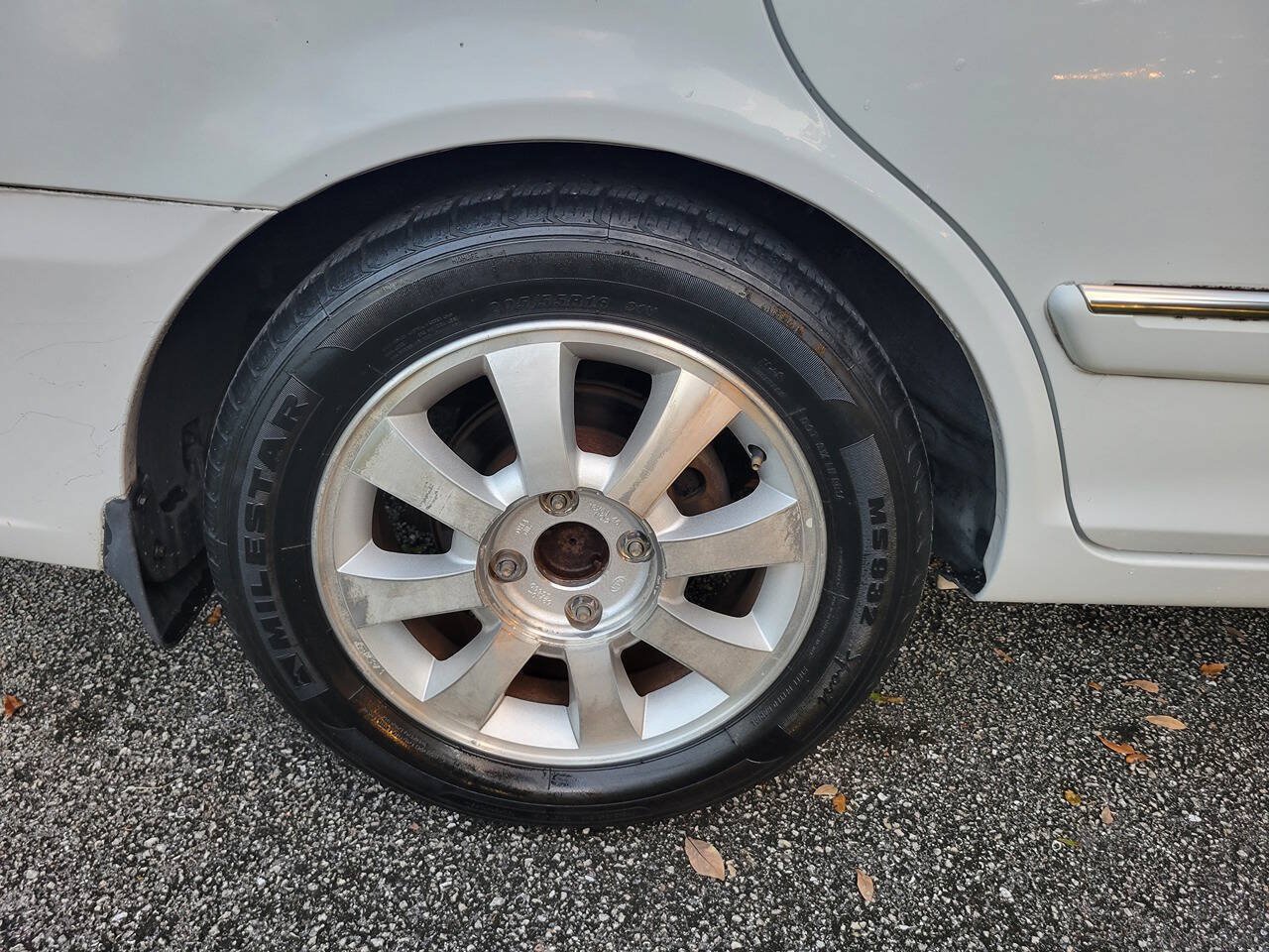 Used 2004 Kia Optima FWD image 17