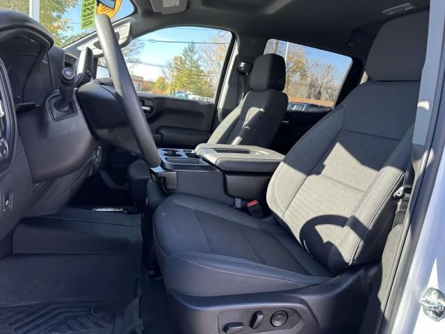 Certified 2024 Chevrolet Silverado 1500 Custom Trail Boss w/ LPO, Dark Essentials Package image 5