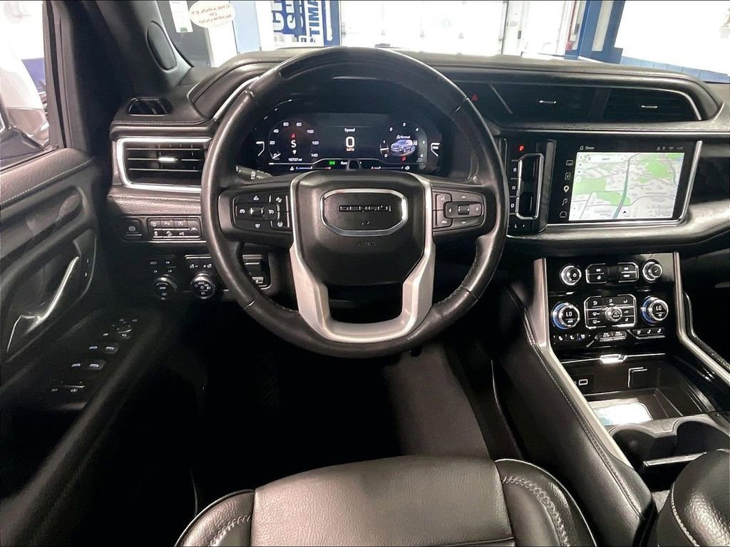 Used 2024 GMC Yukon Denali w/ Denali Reserve Package AWD/4WD image 18