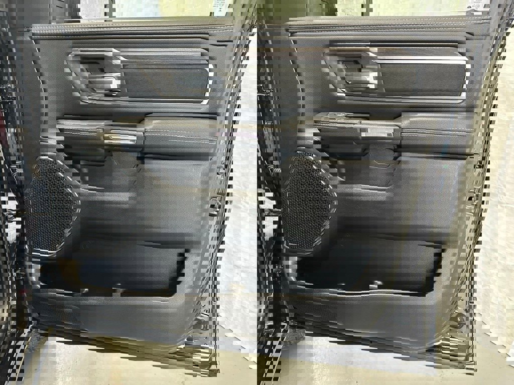 Used 2025 RAM 1500 Laramie image 54