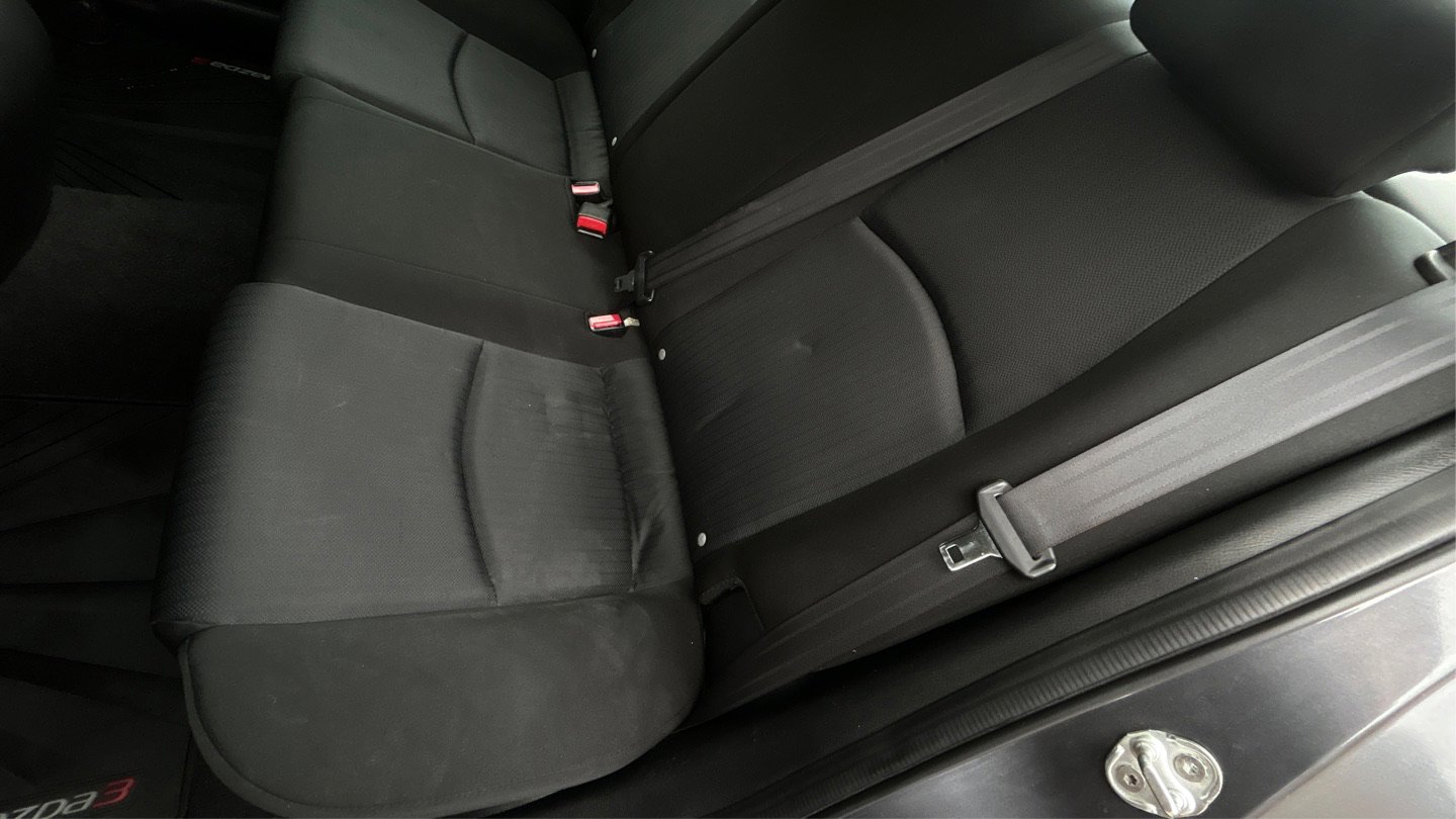 Used 2014 MAZDA MAZDA3 i Sport image 22