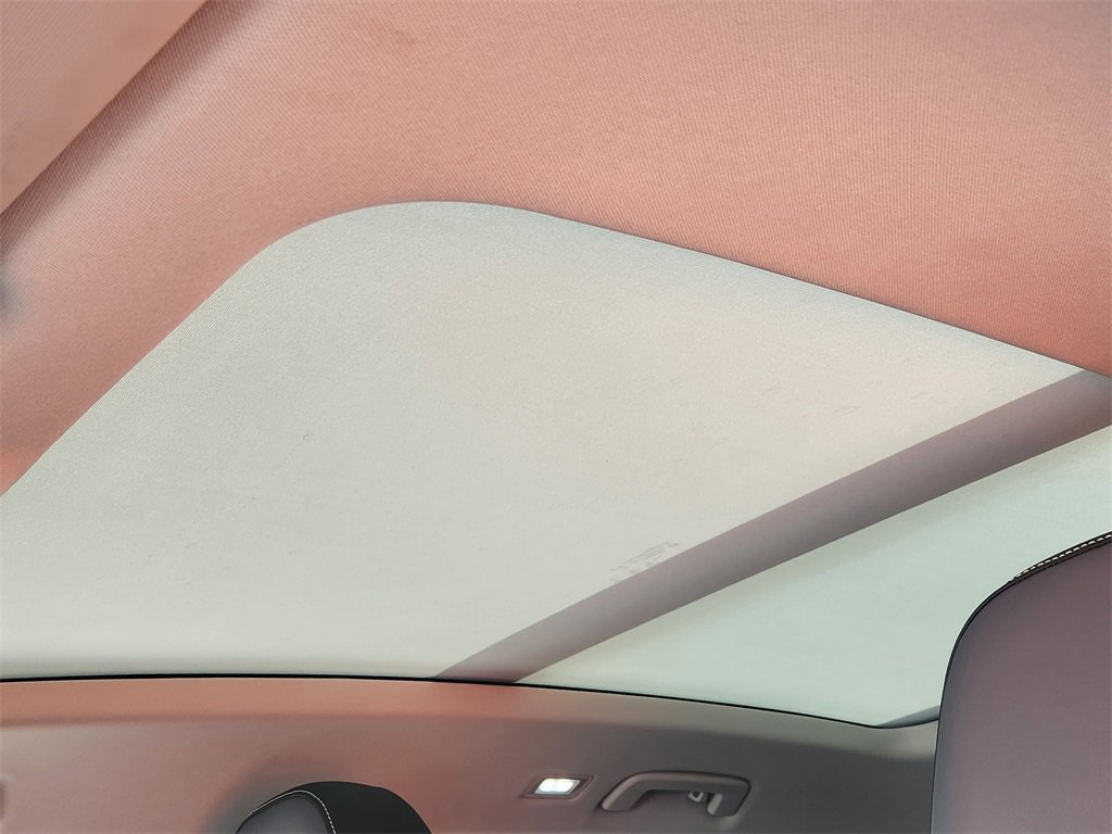 New 2026 Volkswagen Tiguan SE image 17