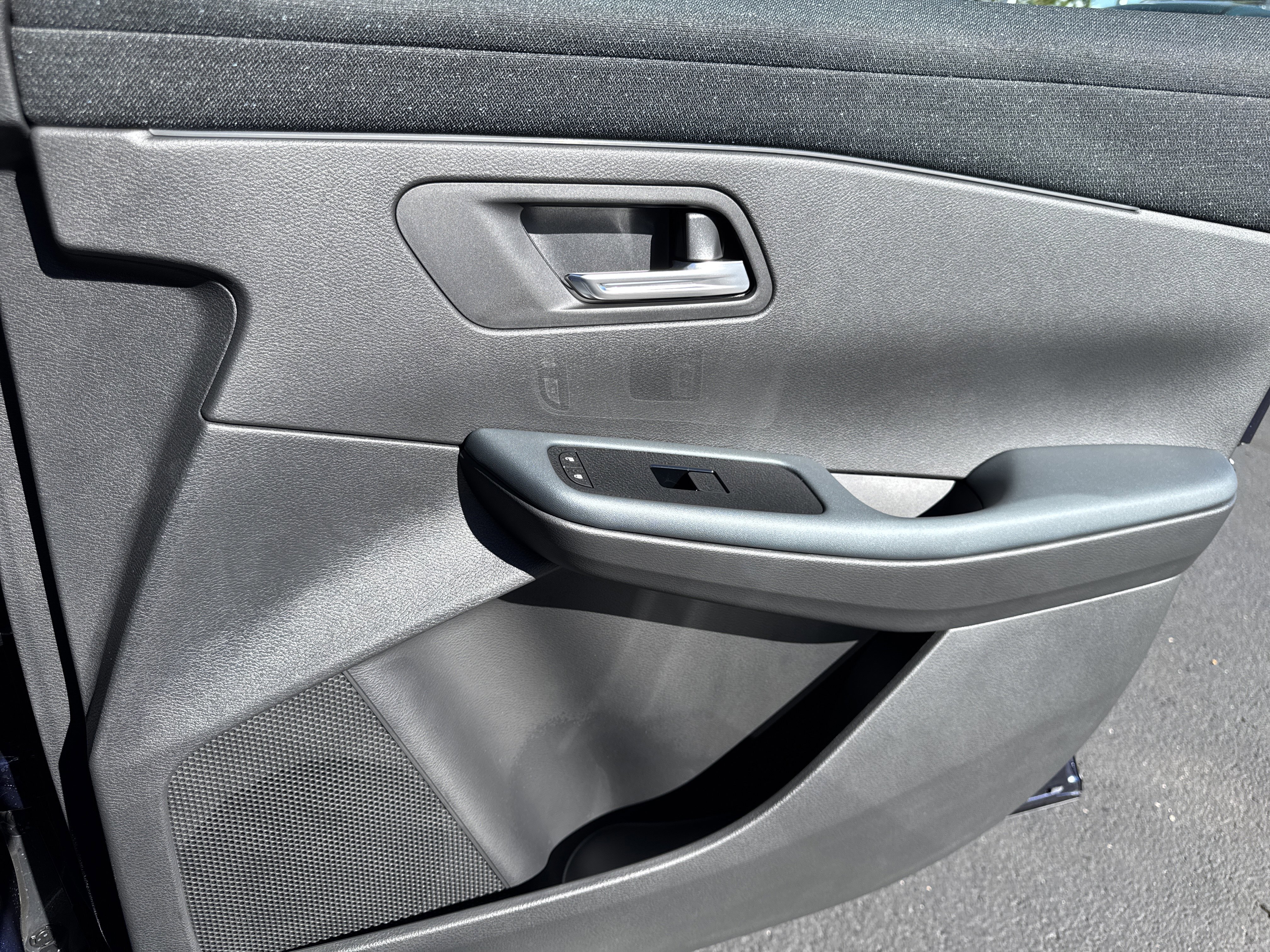 New 2026 Nissan Leaf SV+ w/ Floor Mat Package (SV+) image 21