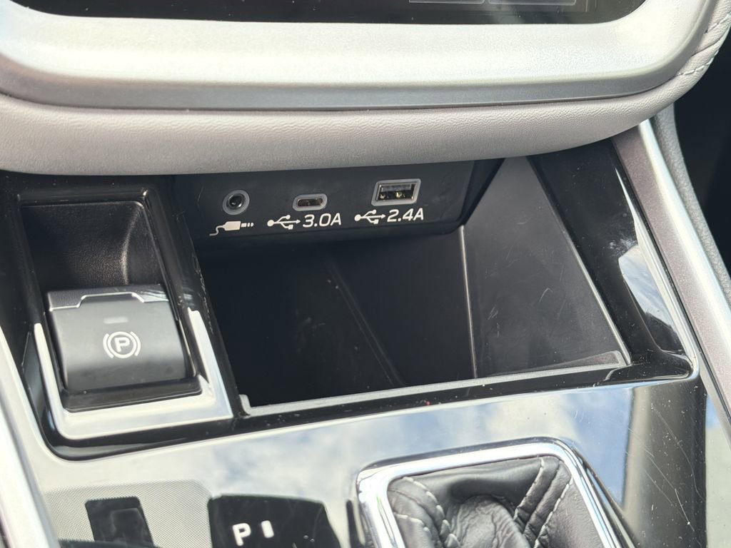 Certified 2025 Subaru Outback Premium image 25
