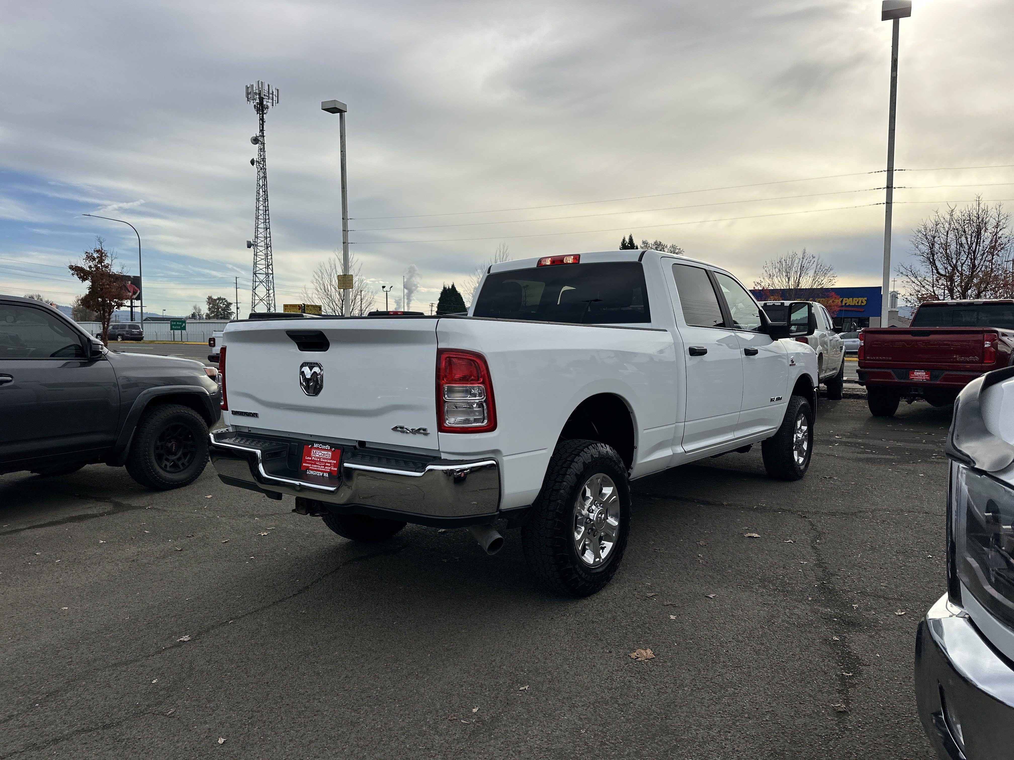 Used 2023 RAM 2500 Big Horn w/ Cold Weather Group AWD/4WD image 6