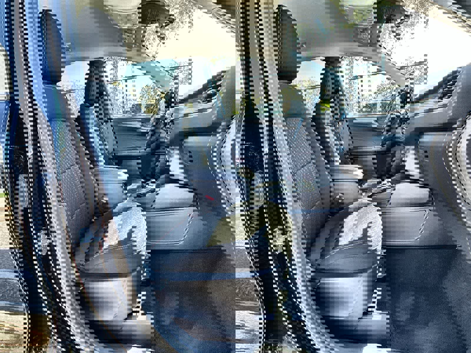 Used 2024 Ford Escape Active image 9