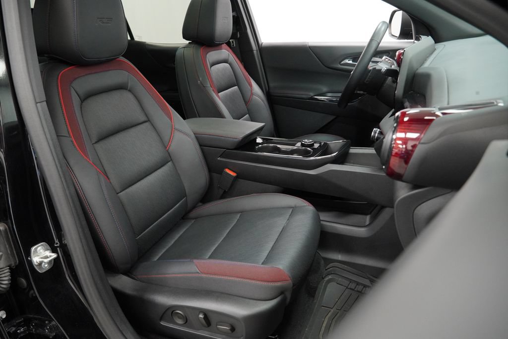 Certified 2025 Chevrolet Equinox RS w/ Safety and Technology Package FWD image 32