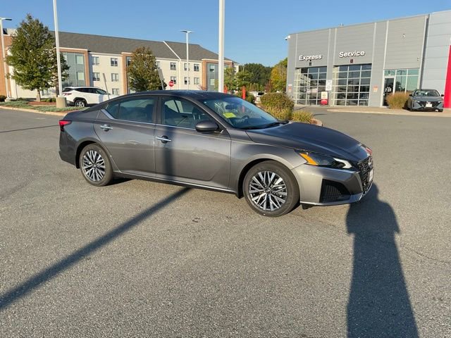 New 2025 Nissan Altima 2.5 SV w/ SV Premium Package