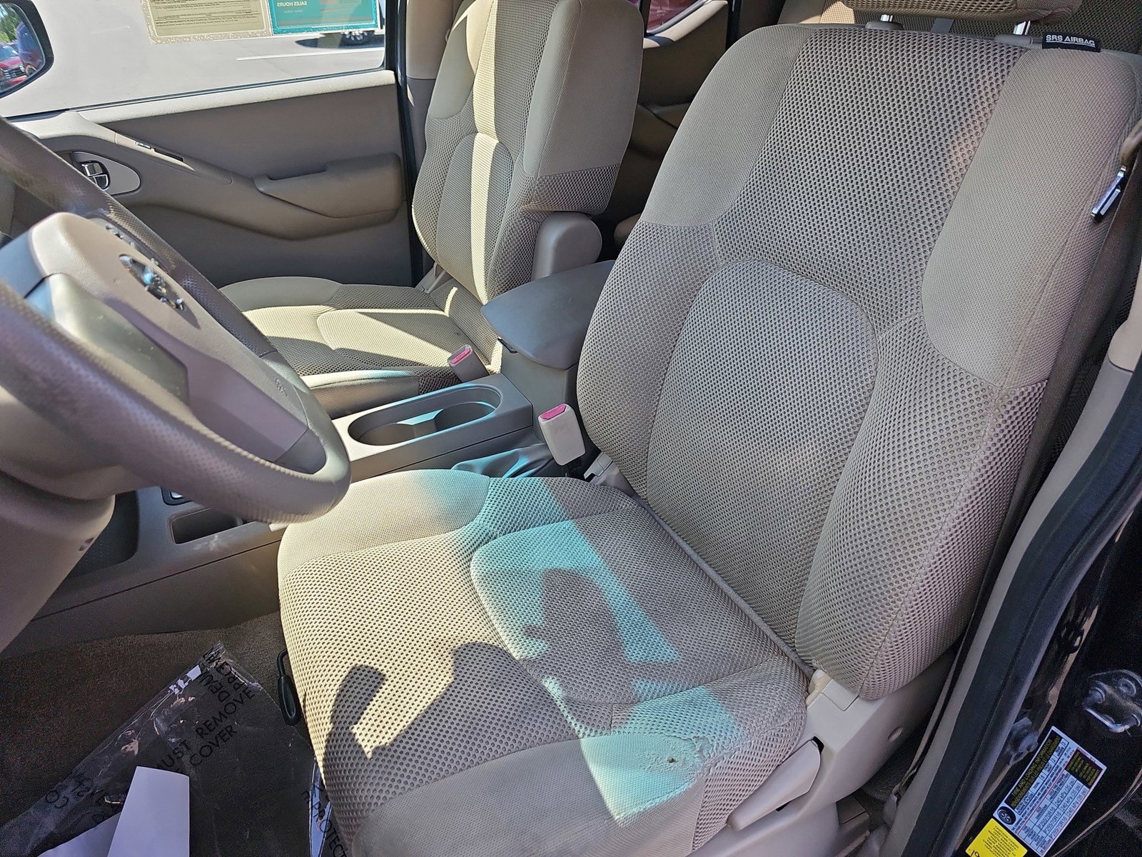 Used 2010 Nissan Frontier SE RWD image 16