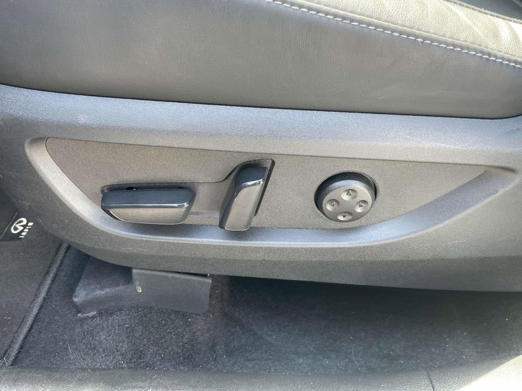 Used 2023 INFINITI QX55 Essential image 16