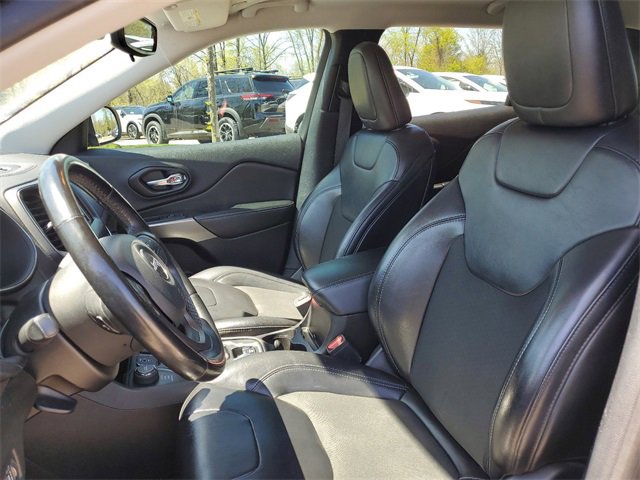 Used 2021 Jeep Cherokee Latitude Plus image 5