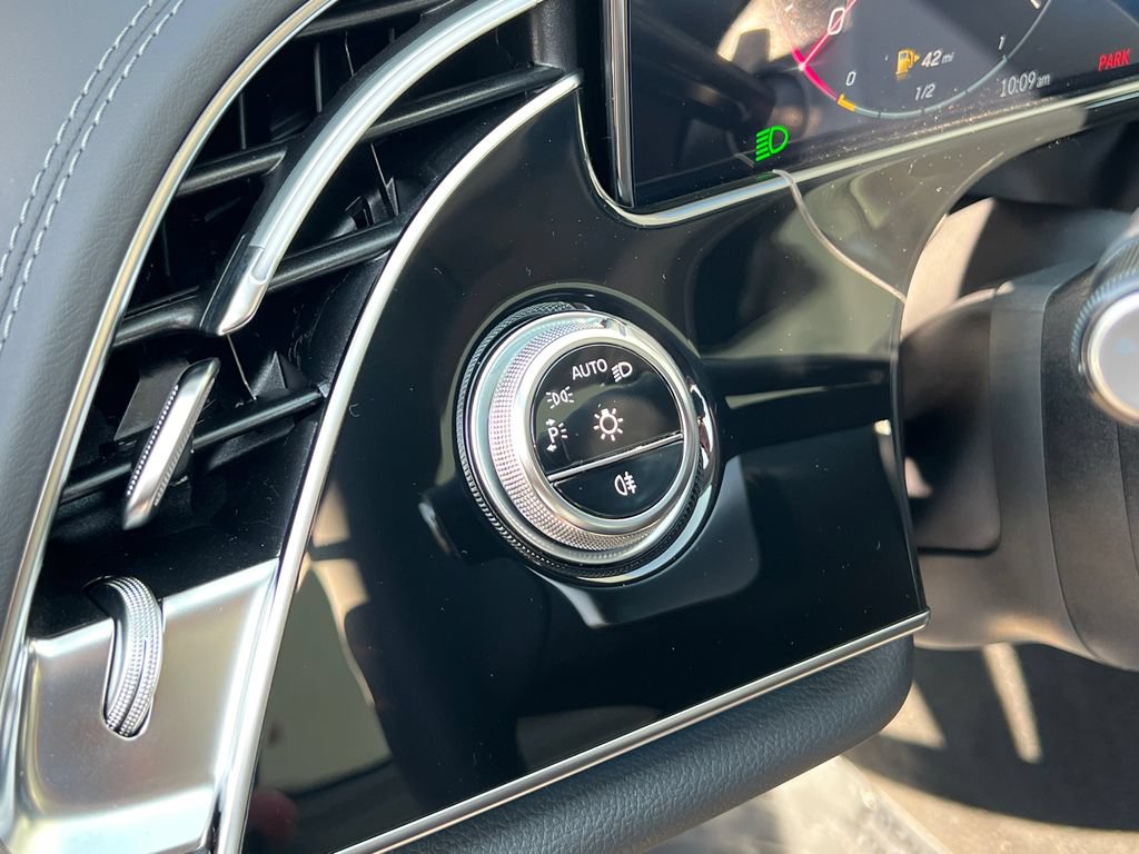 New 2026 Mercedes-Benz E 350 4MATIC Sedan image 12