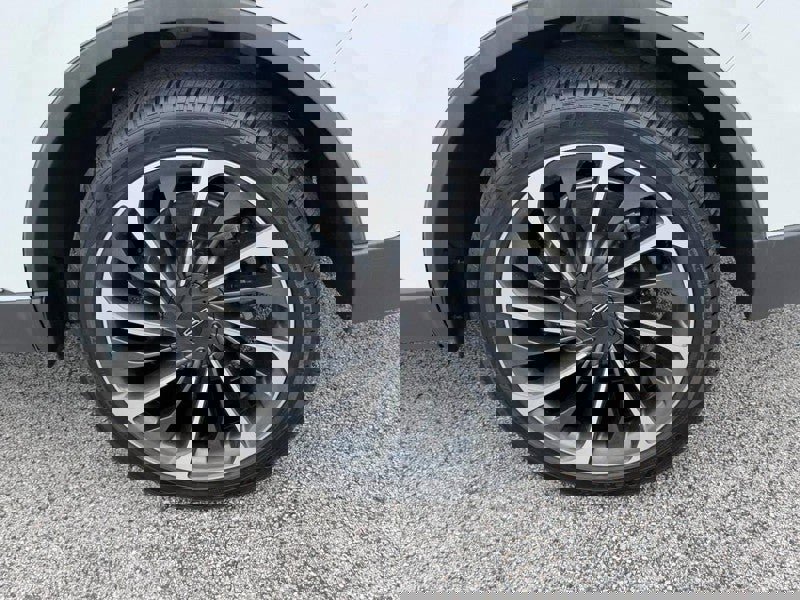 Used 2025 Lincoln Aviator Reserve w/ Equipment Group 201A image 7