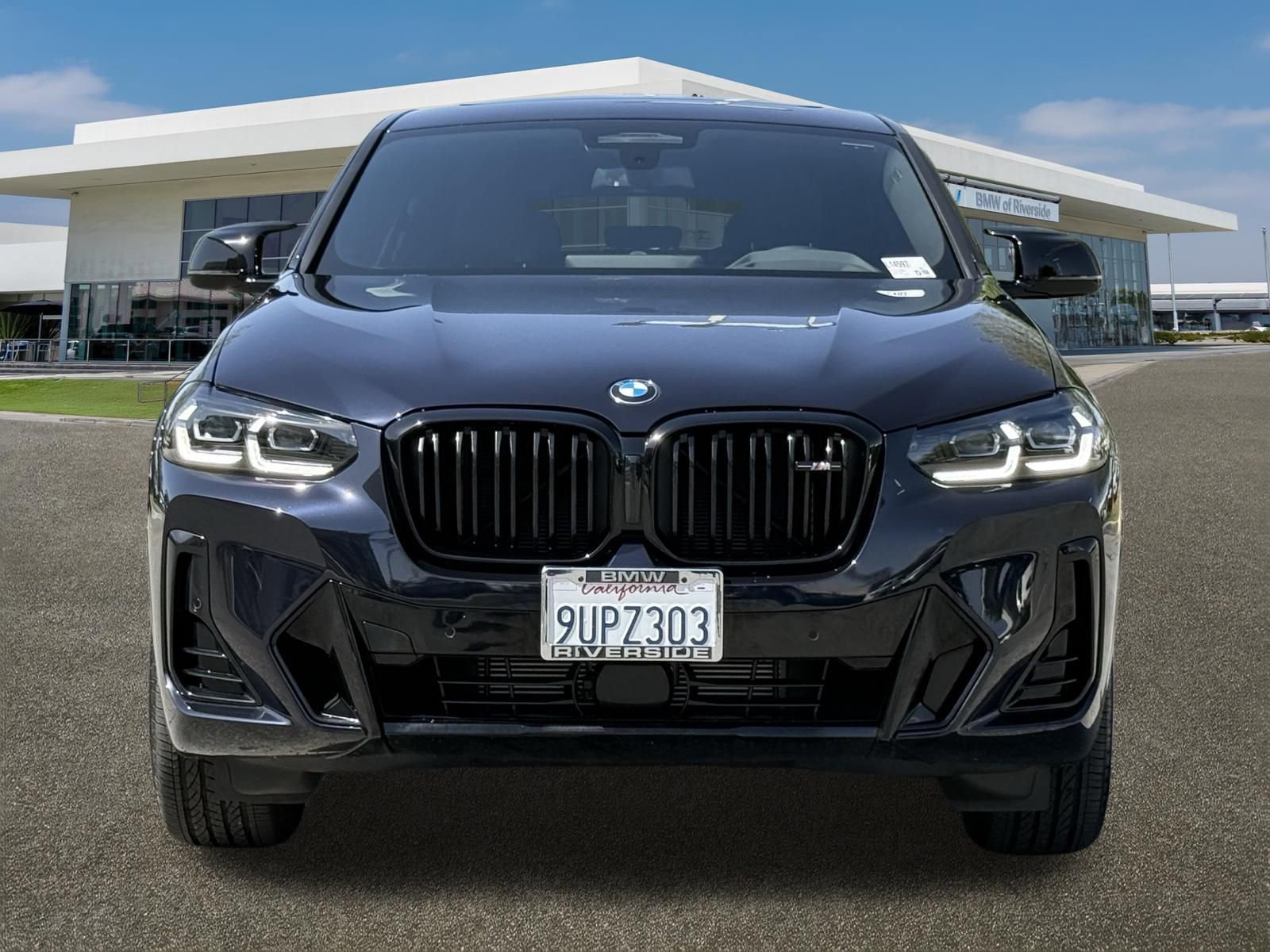 Used 2025 BMW X4 M40i AWD/4WD image 3