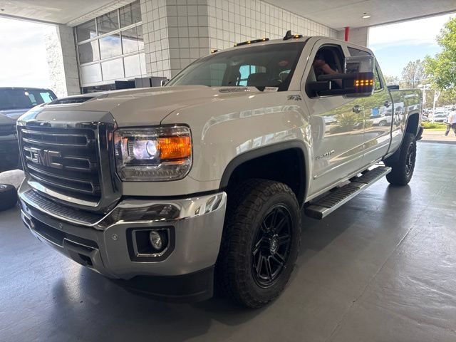 Used 2019 GMC Sierra 2500 SLT w/ Duramax Plus Package AWD/4WD image 1