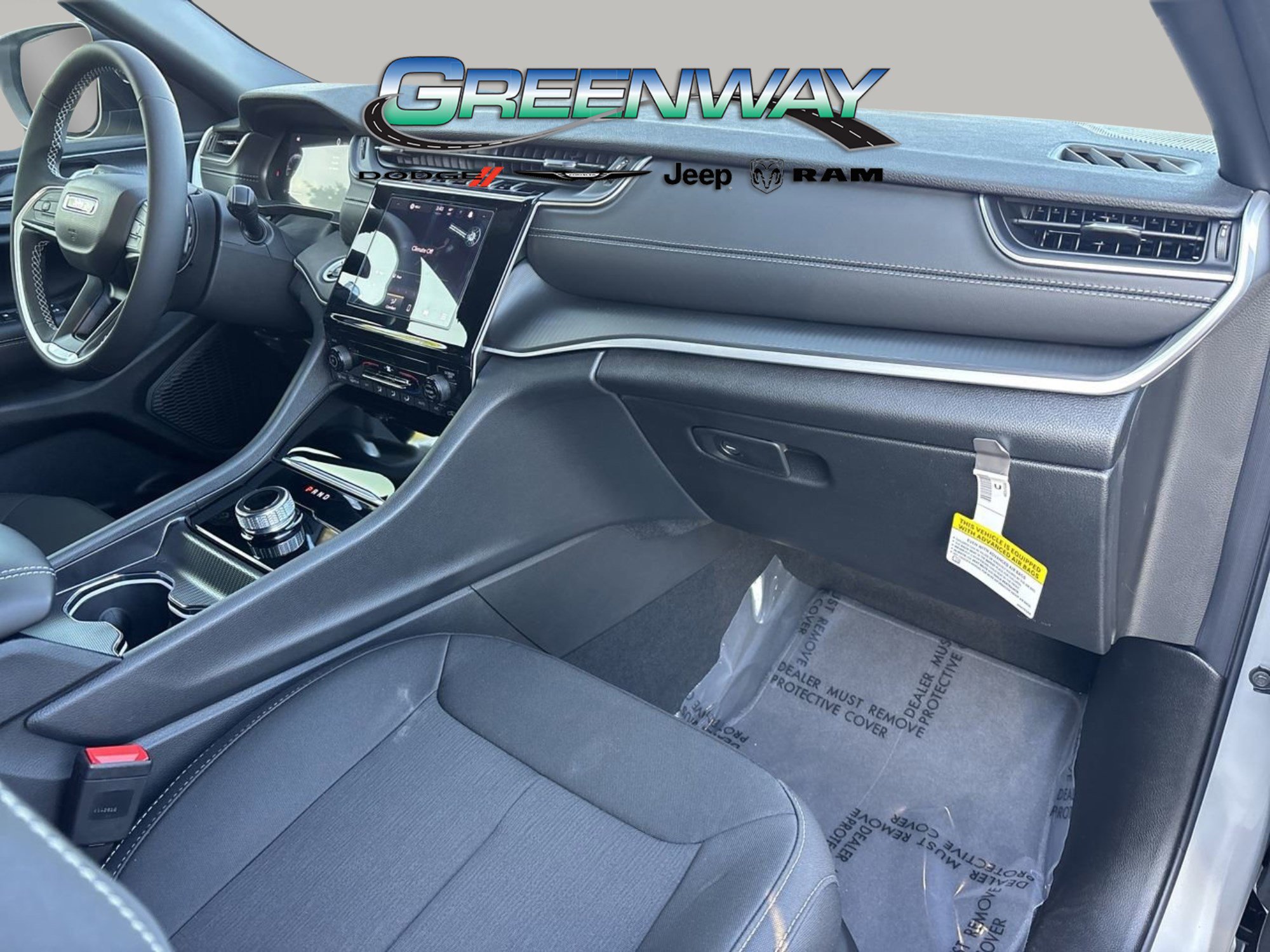 New 2025 Jeep Grand Cherokee Laredo image 10