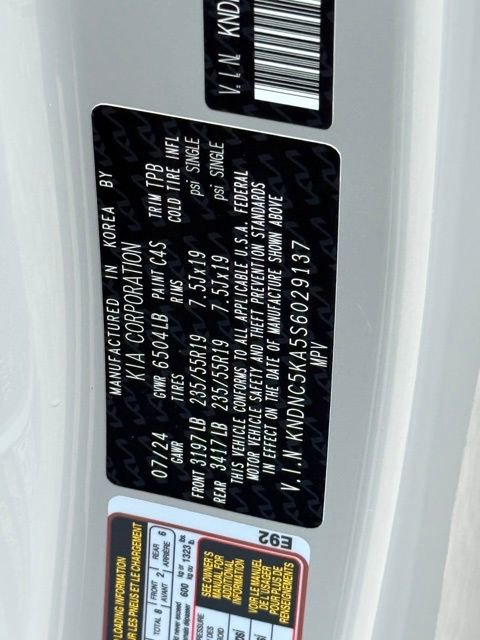 Used 2025 Kia Carnival EX FWD image 34