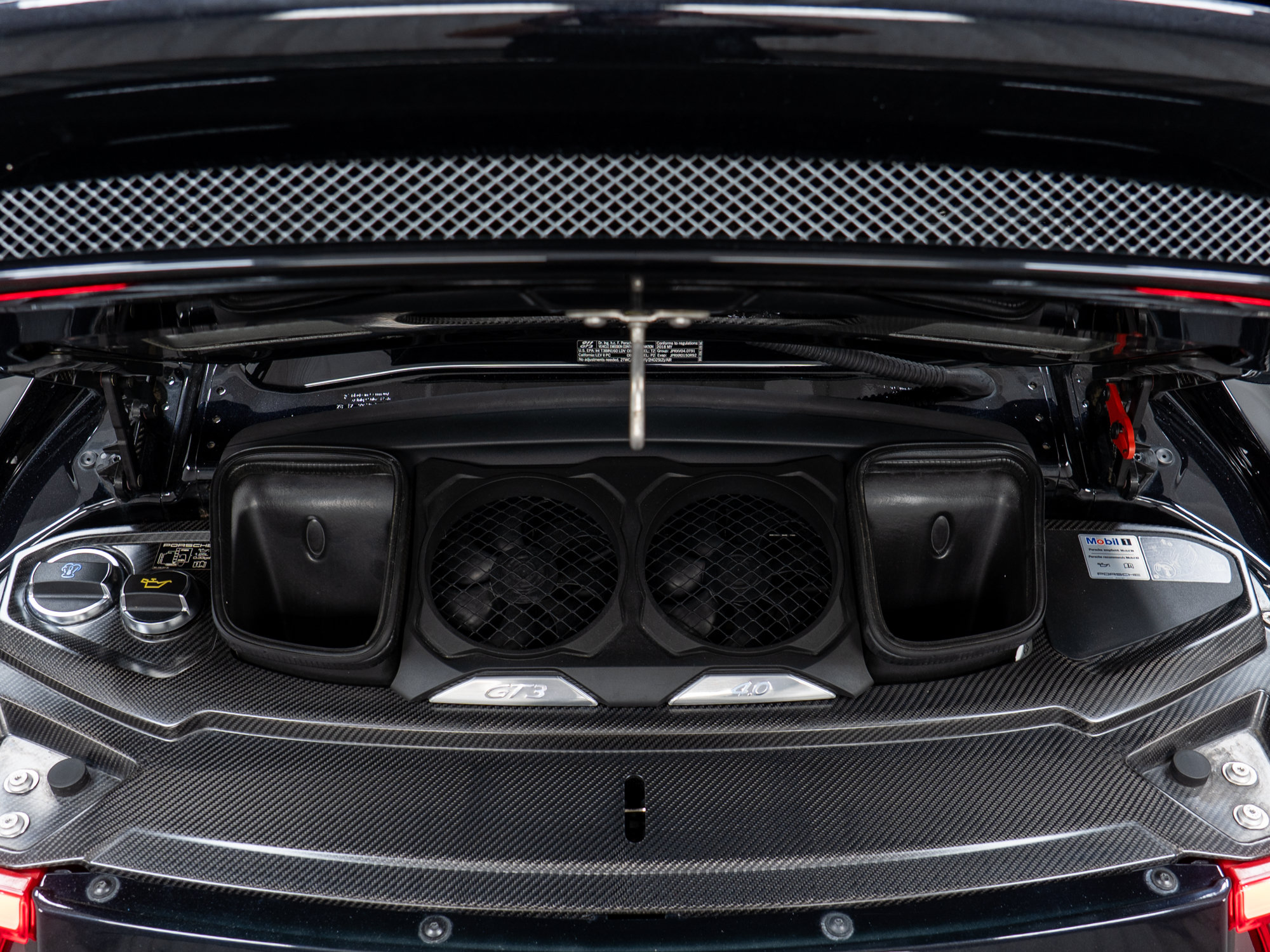 Certified 2018 Porsche 911 GT3 RWD image 16
