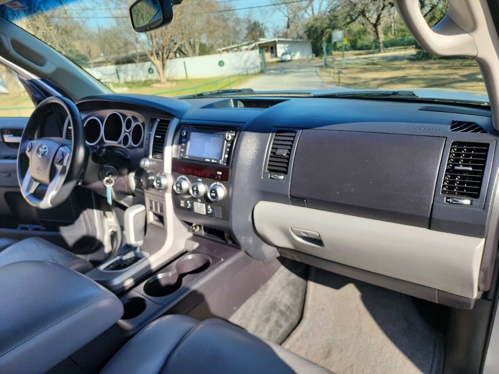 Used 2016 Toyota Sequoia Limited w/ Safety & Convenience Package image 47