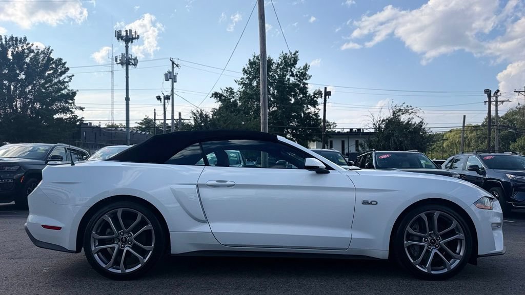 Used 2022 Ford Mustang GT Premium w/ Equipment Group 401A RWD image 9