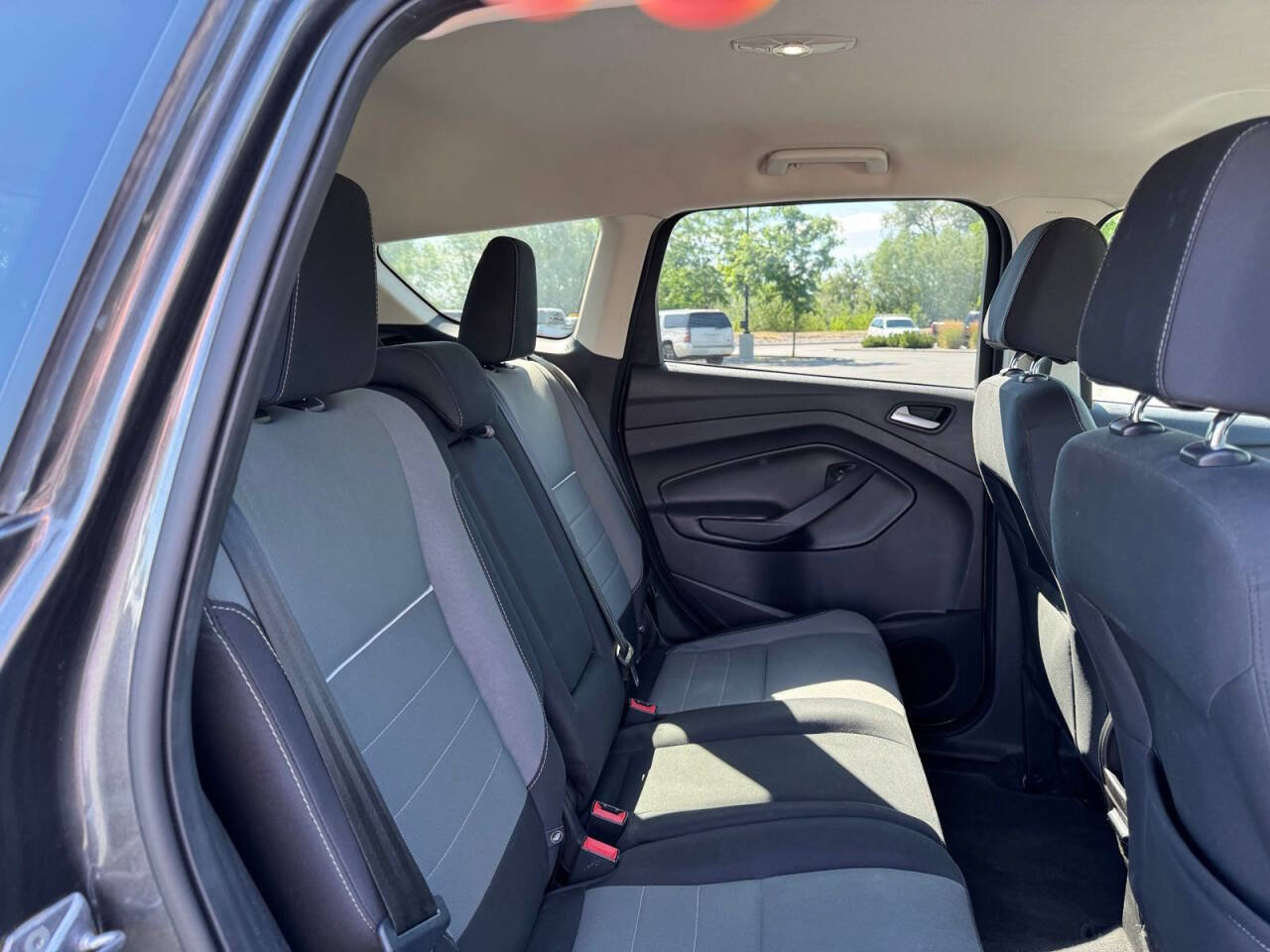 Used 2015 Ford Escape SE AWD/4WD image 14