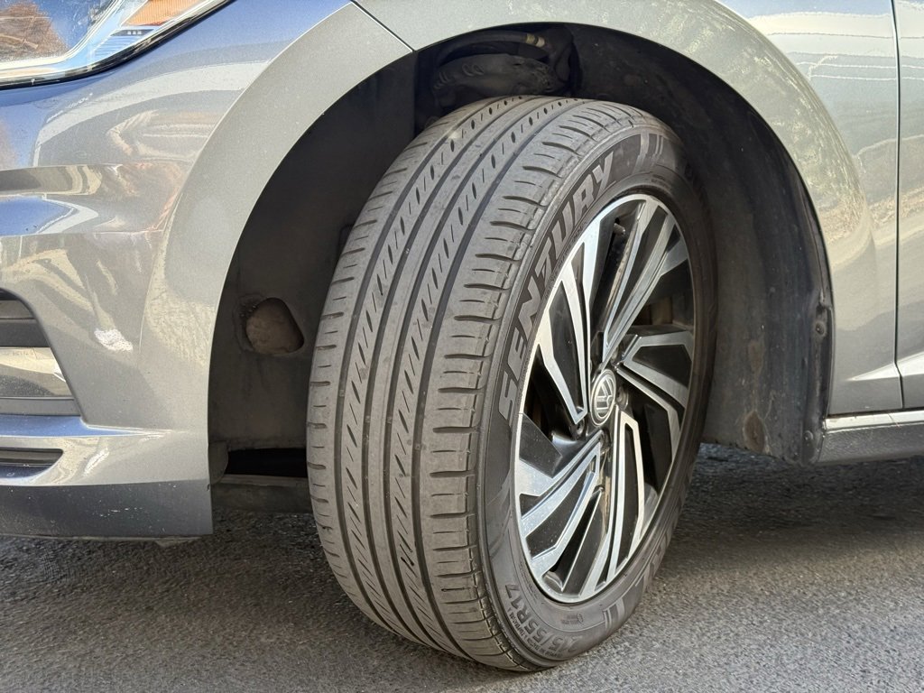 Used 2020 Volkswagen Jetta SEL Premium image 36