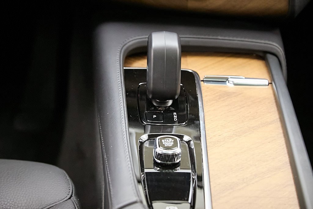 Certified 2023 Volvo XC90 B5 Plus w/ Protection Package Premier image 35