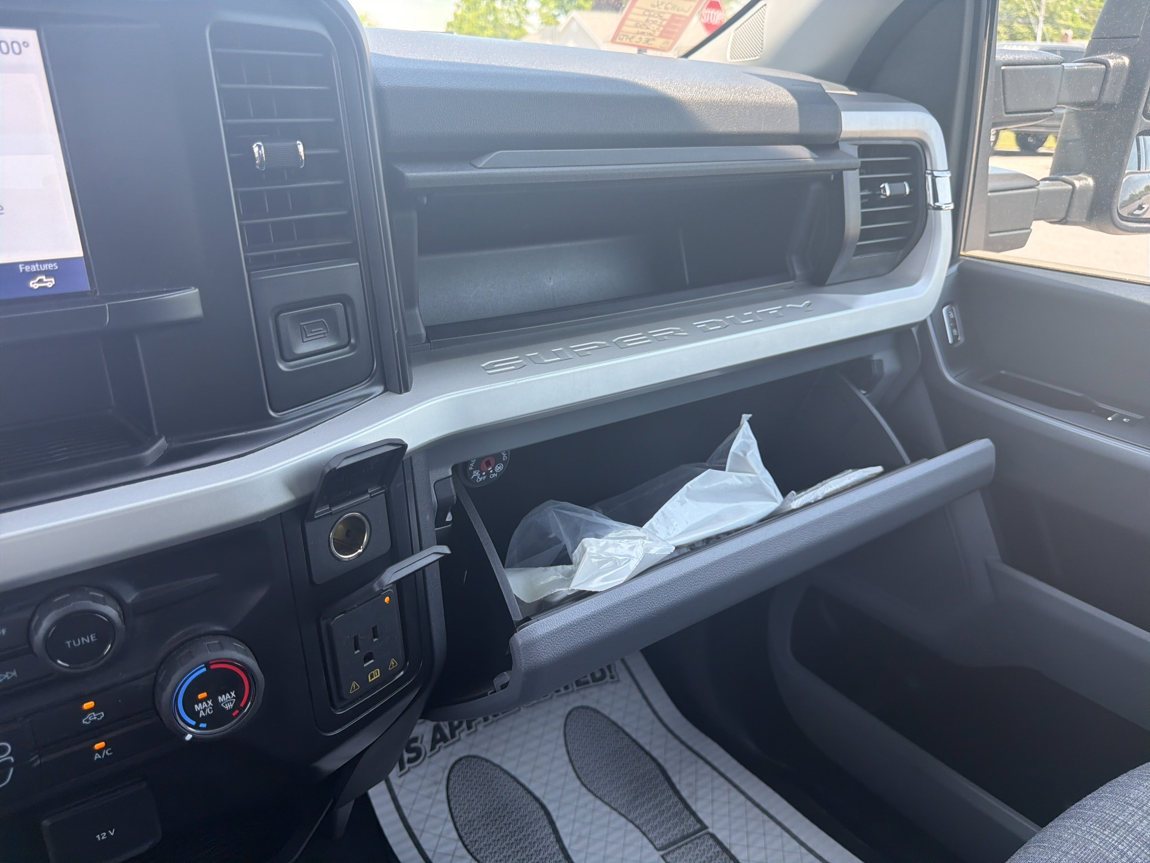 Used 2025 Ford F250 XLT AWD/4WD image 29