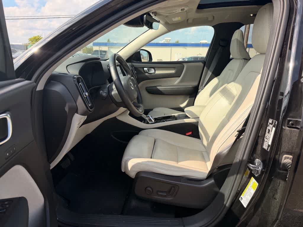 Used 2020 Volvo XC40 T5 Inscription AWD/4WD image 9