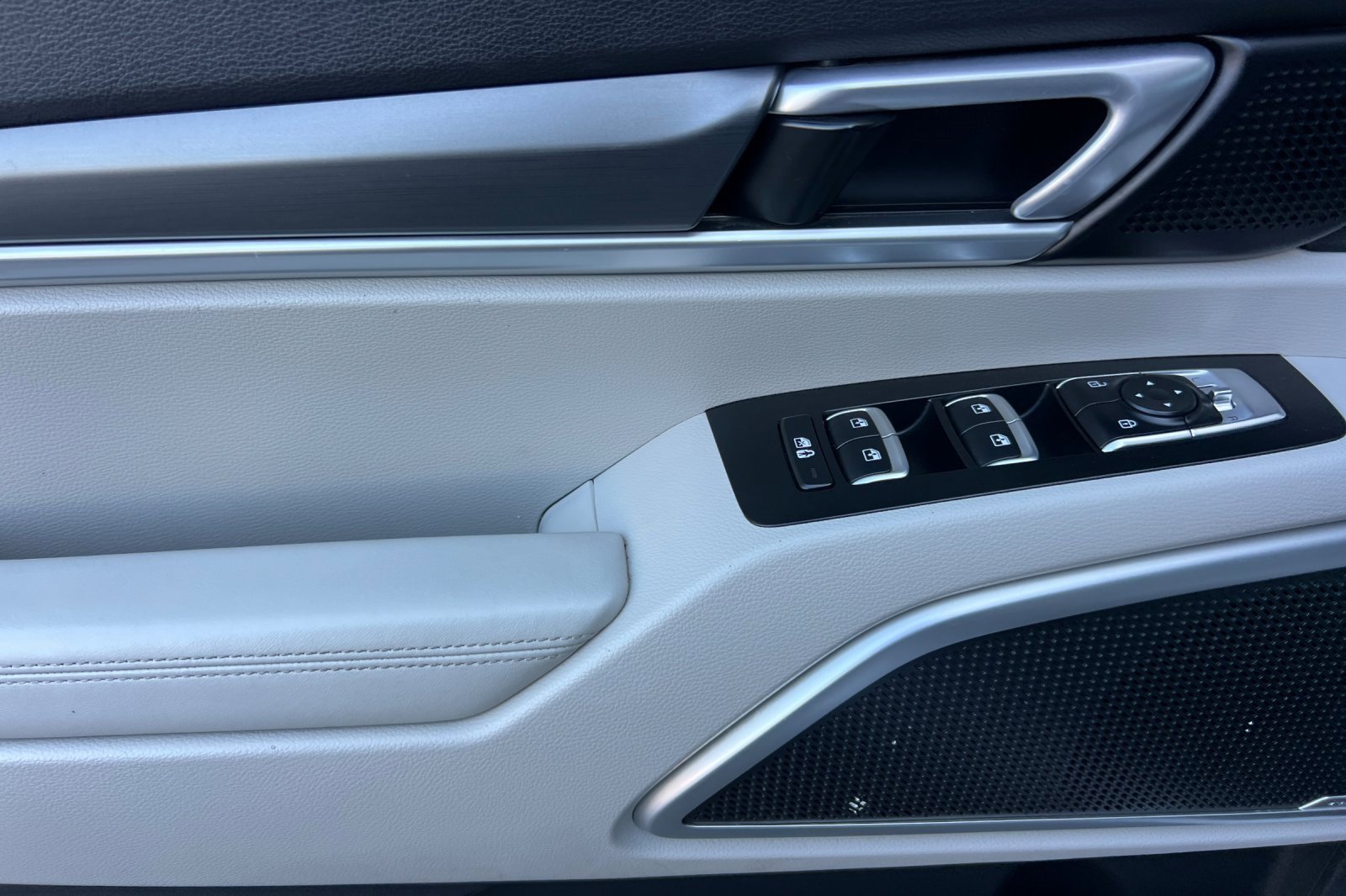 Used 2021 Kia Telluride S image 11